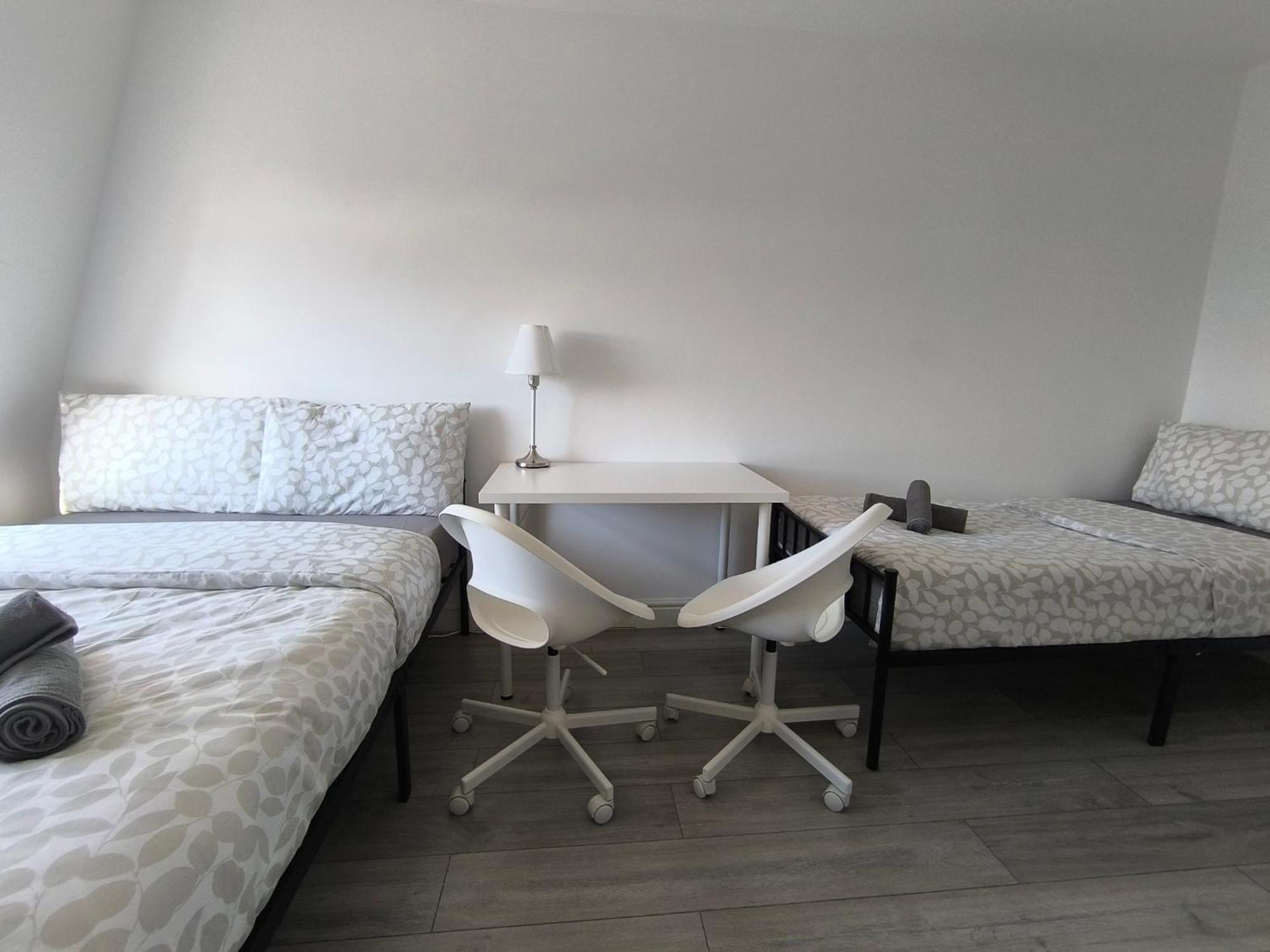 Full Equiped Rooms, Tooting Broadway Station Londra