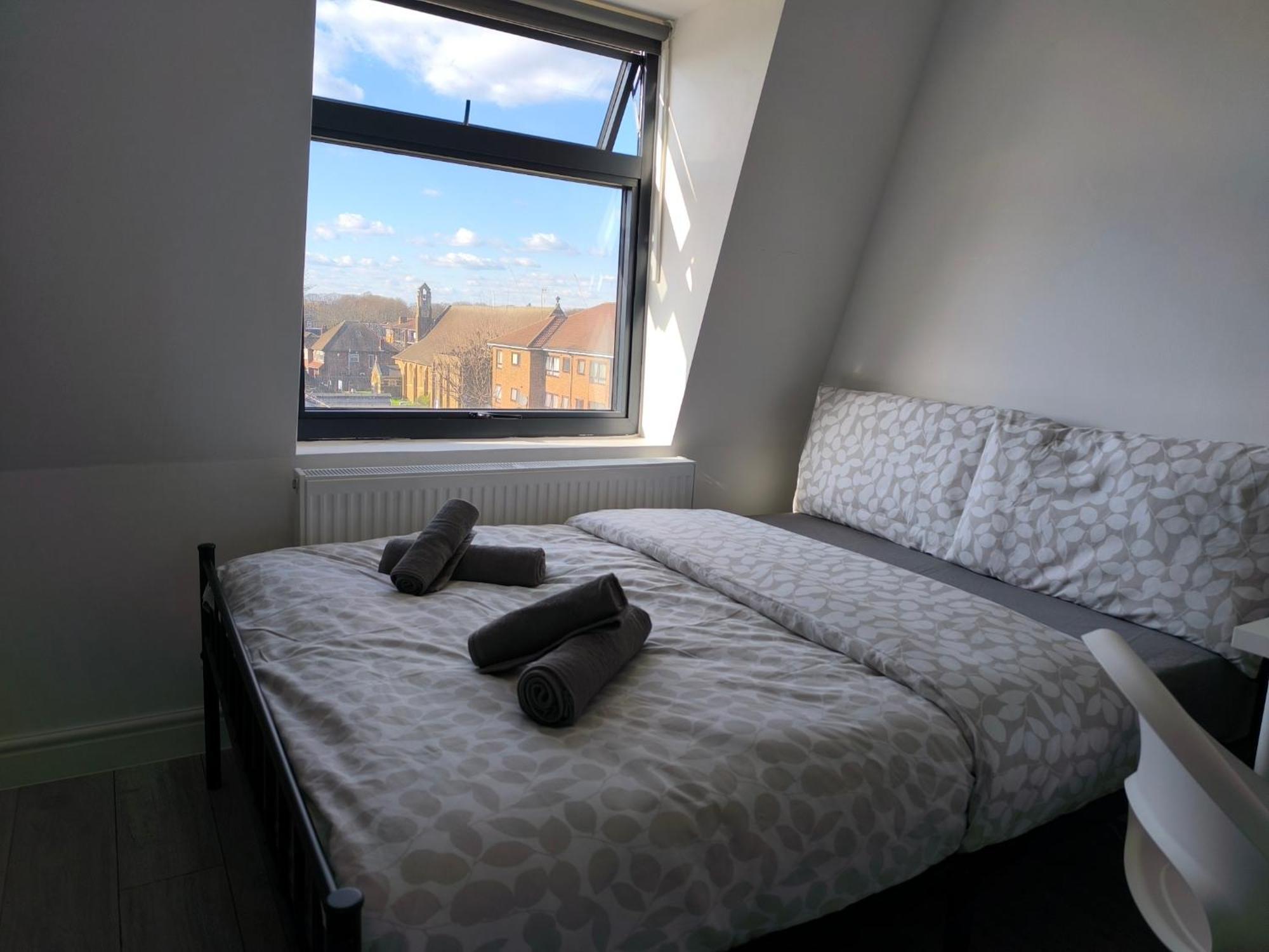 Full Equiped Rooms, Tooting Broadway Station Londra