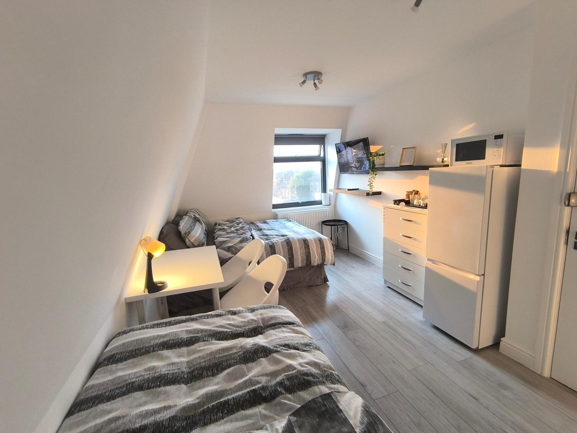 Full Equiped Rooms, Tooting Broadway Station Alloggio in famiglia Londra